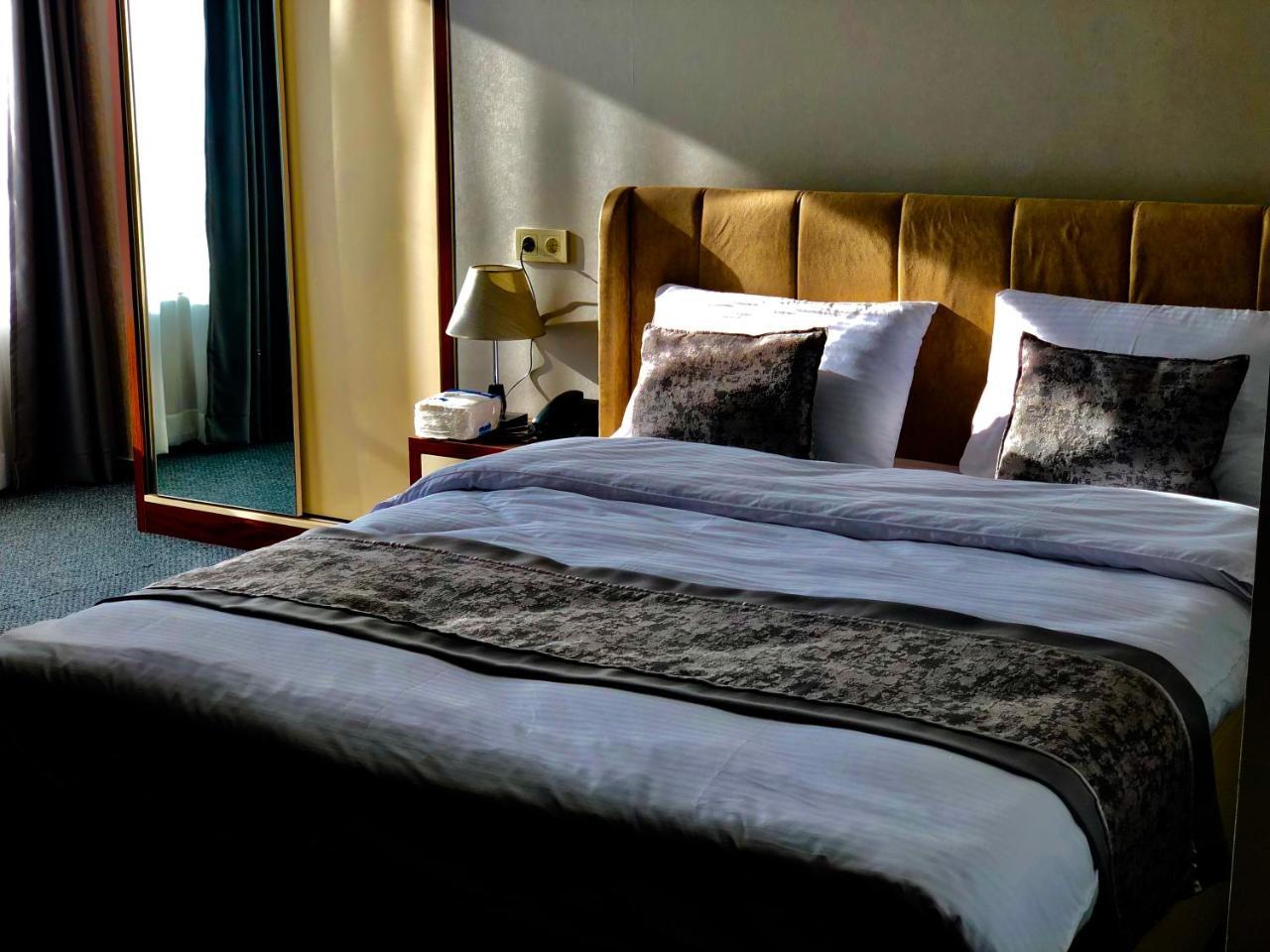 Tbili Hotel Tbilisi Room photo
