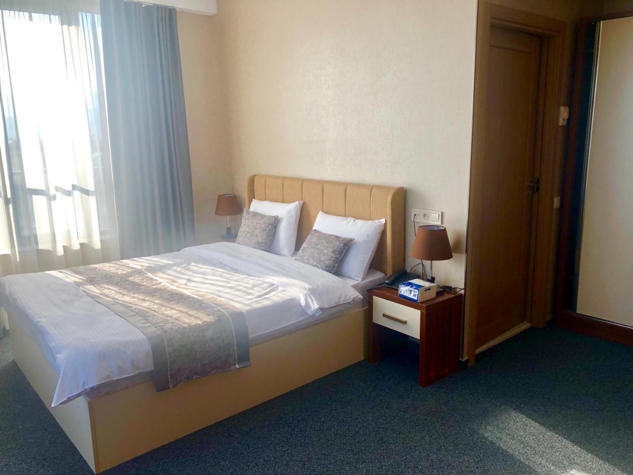Tbili Hotel Tbilisi Room photo